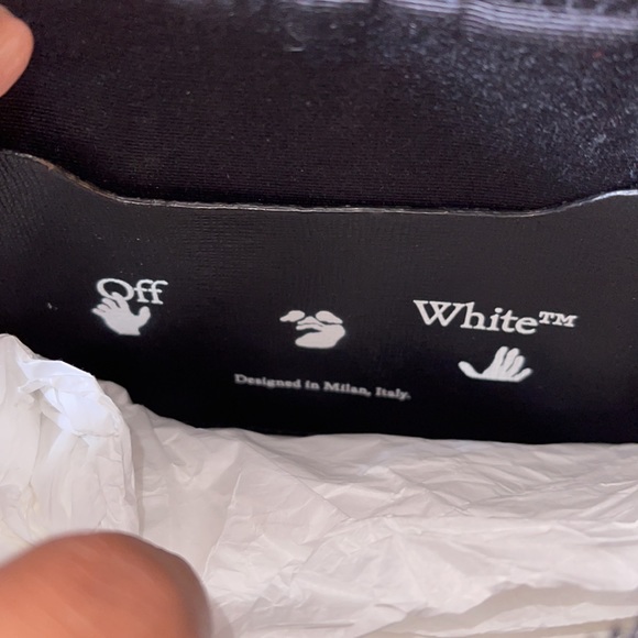 *NEW* Off-White Messenger/Over the shoulder bag! - Picture 4 of 8